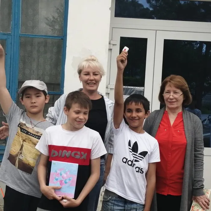 «Маленькие дети на большой планете»