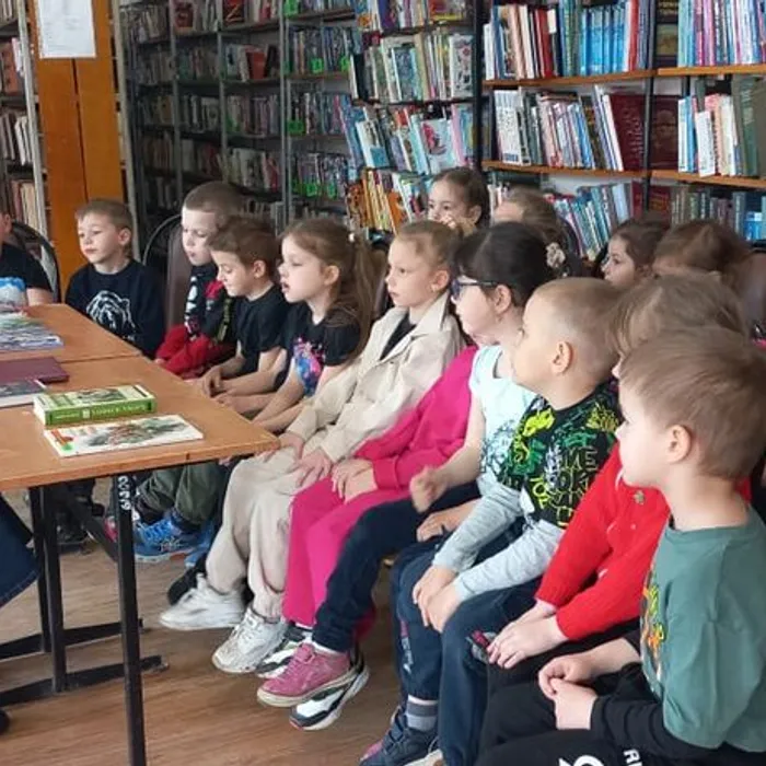 «И девчонки, и мальчишки – все на свете любят книжки!»